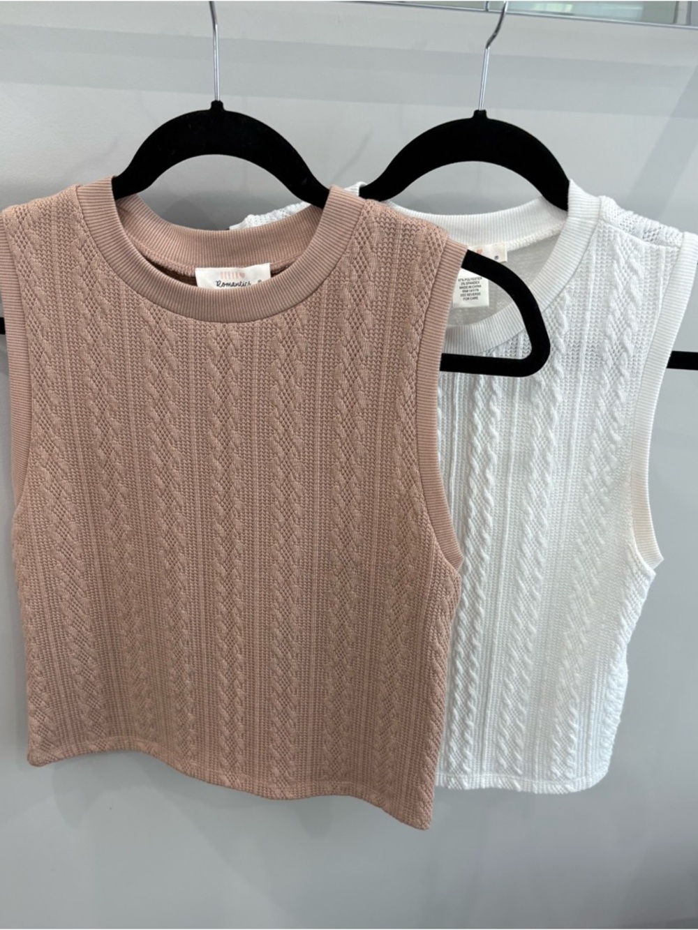 URBAN Romantics Cable Knit Sleeveless Tank in Blush and White